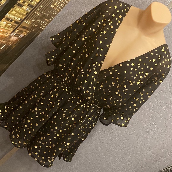 IF BY SEA - black shorts romper s/s w gold stars sheer mesh overlay, deepV - L - Picture 16 of 16